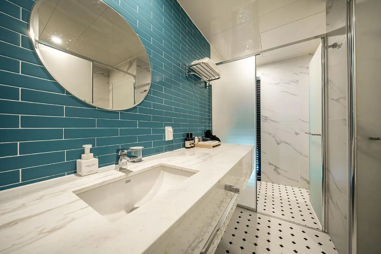 Brown Dot Hotel Signature Пусан 3*,  Южная Корея